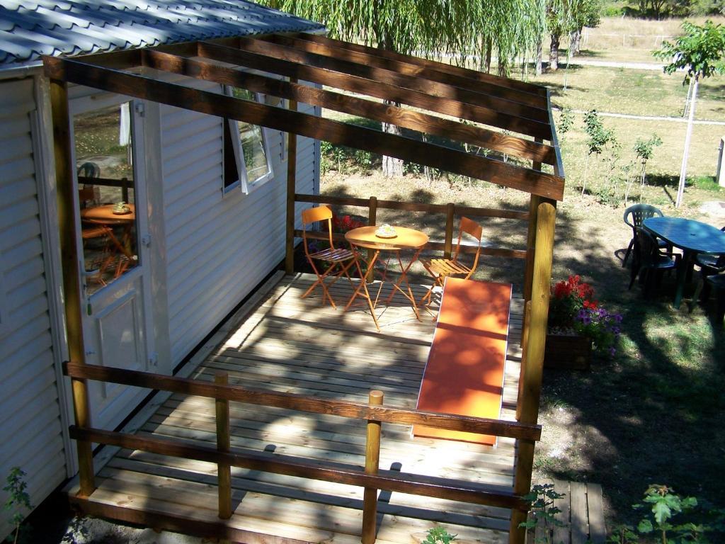 Hotel Moulin De La Roque Althen-des-Paluds Zimmer foto